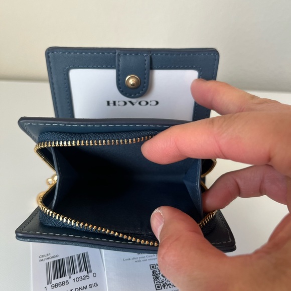 Coach Snap Wallet In Signature Denimππ - Picture 8 of 10